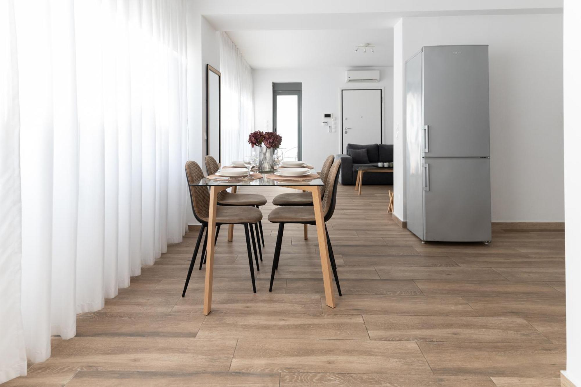 Stylish Spacious Apartment In Palaio Faliro Athen Eksteriør billede