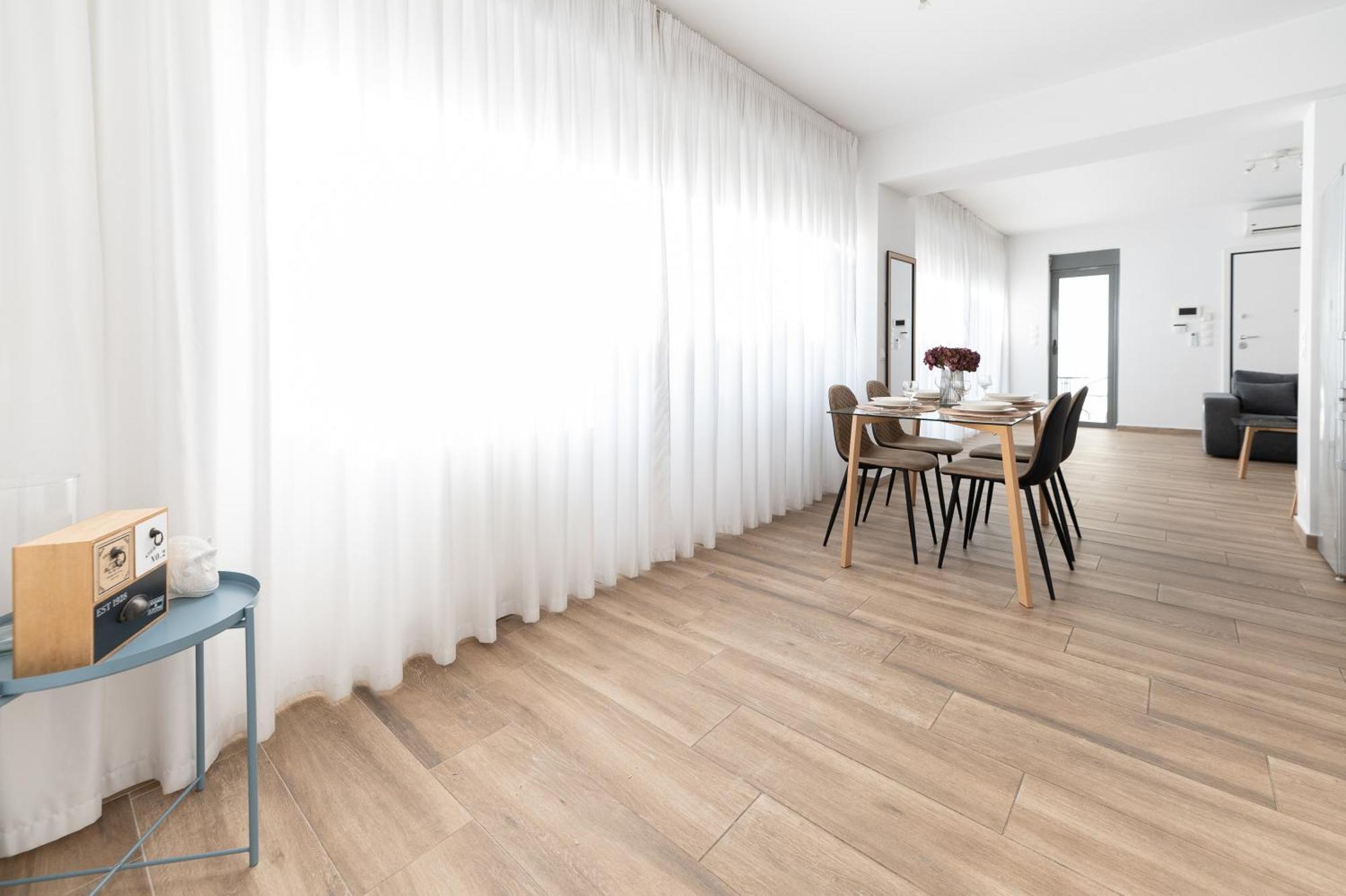 Stylish Spacious Apartment In Palaio Faliro Athen Eksteriør billede