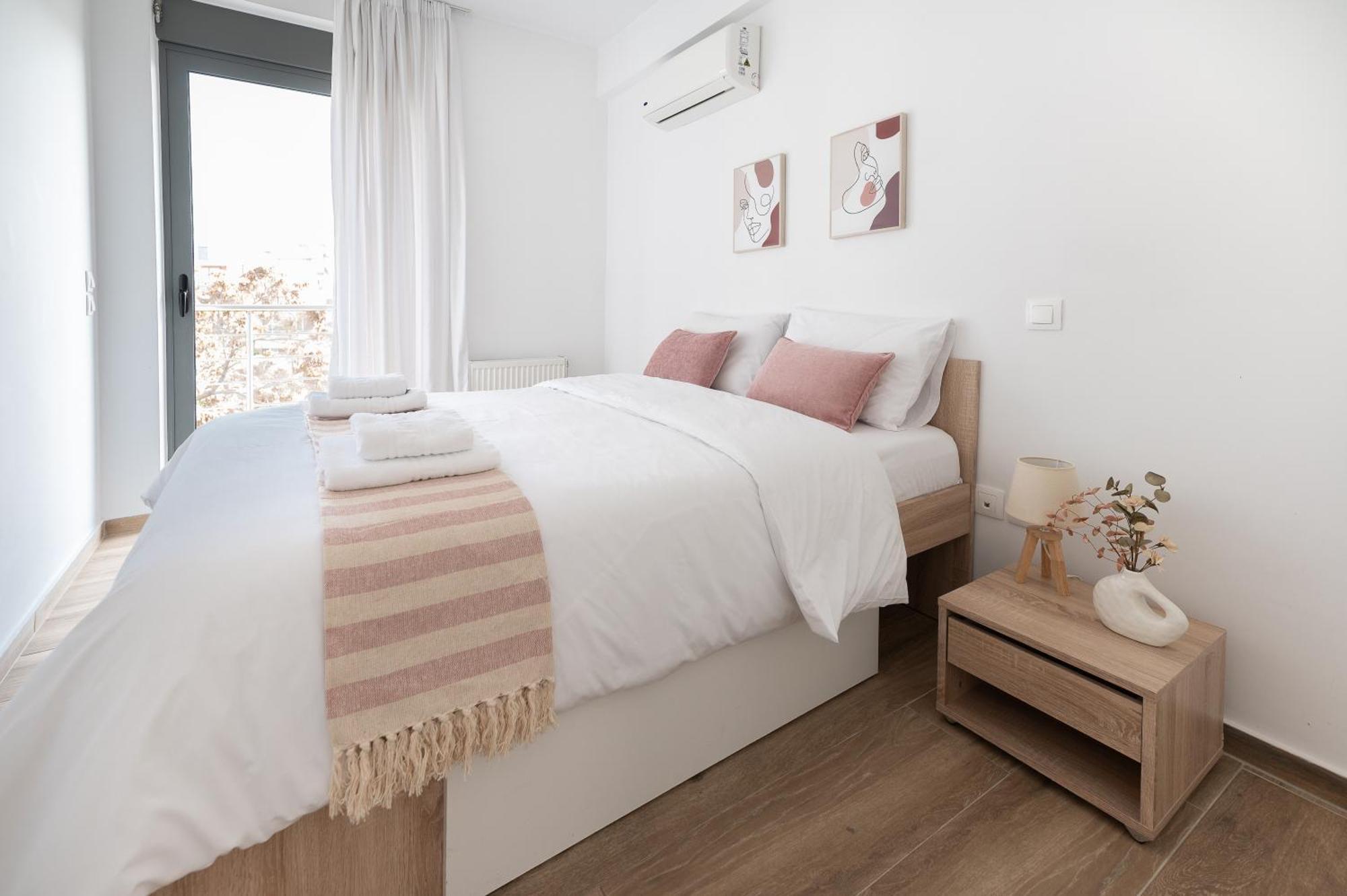 Stylish Spacious Apartment In Palaio Faliro Athen Eksteriør billede